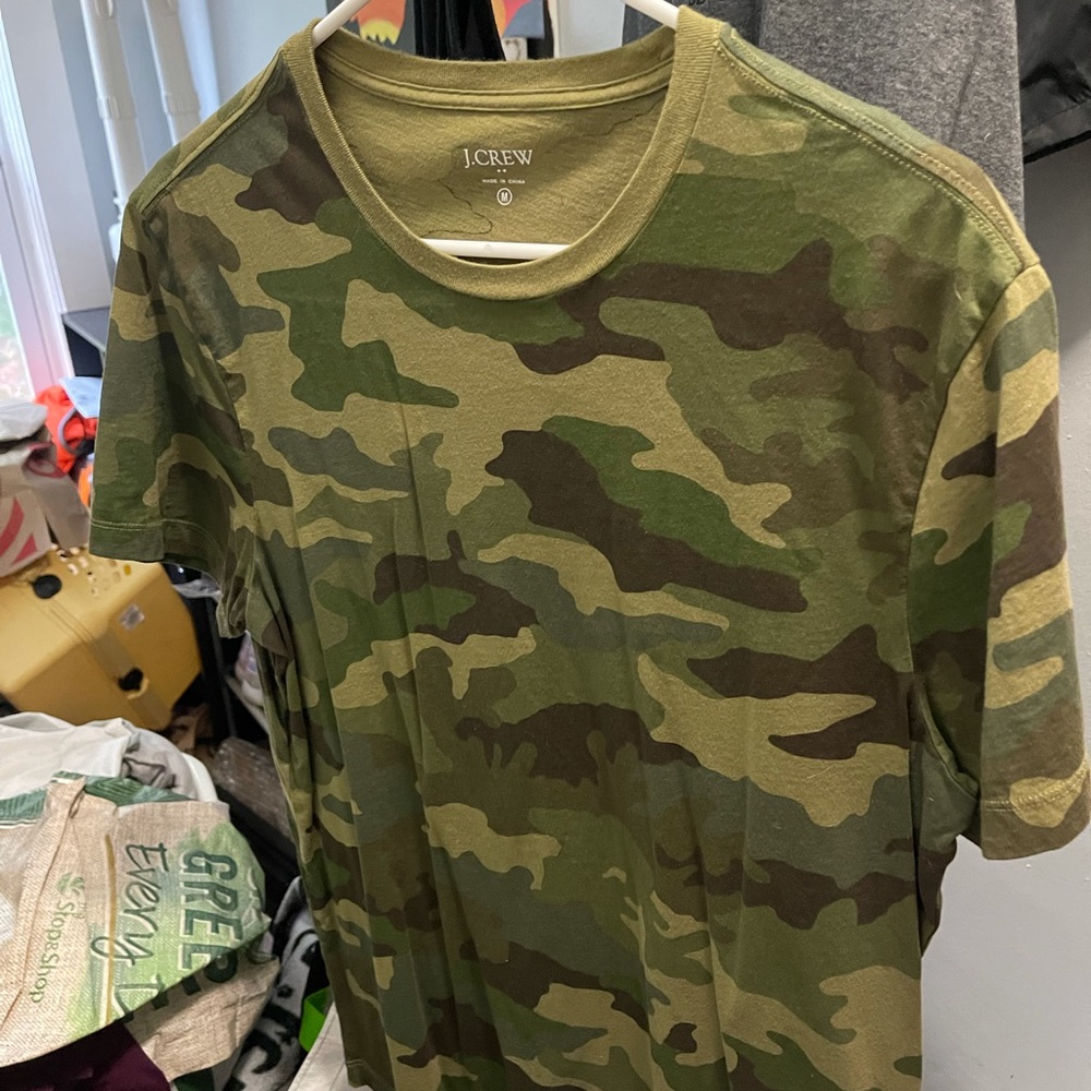 Men’s t shirt
